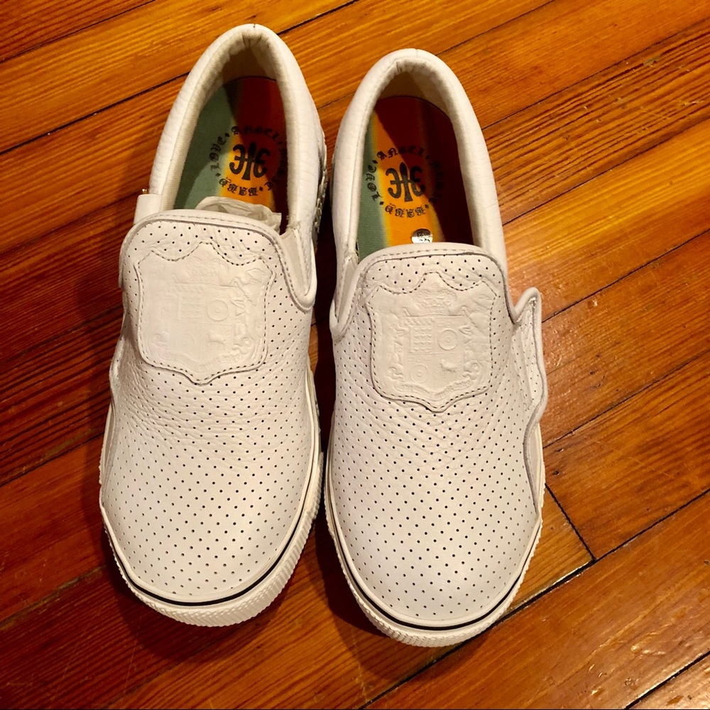 L.A.M.B. Size 9 White leather sneakers/black soles